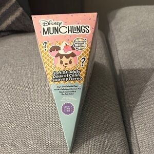 Disney Munchlings Mystery Box Scented Plush Toy BNWT
